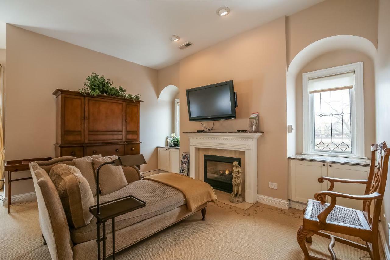 Harvey House Bed & Breakfast Oak Park Bagian luar foto