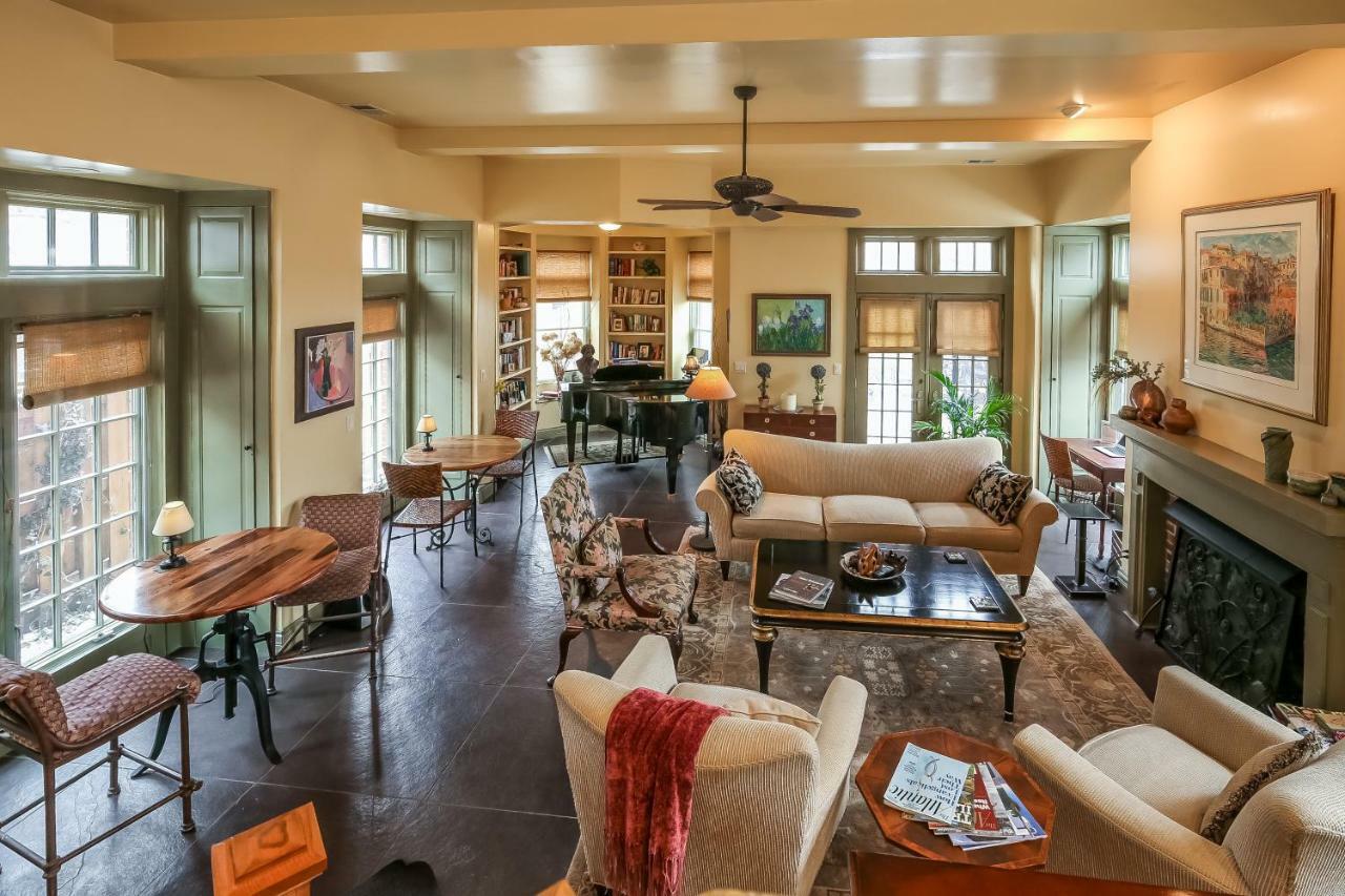 Harvey House Bed & Breakfast Oak Park Bagian luar foto